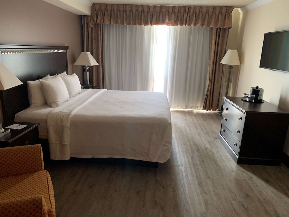 Radisson Hotel Lenexa Overland Park 17/54