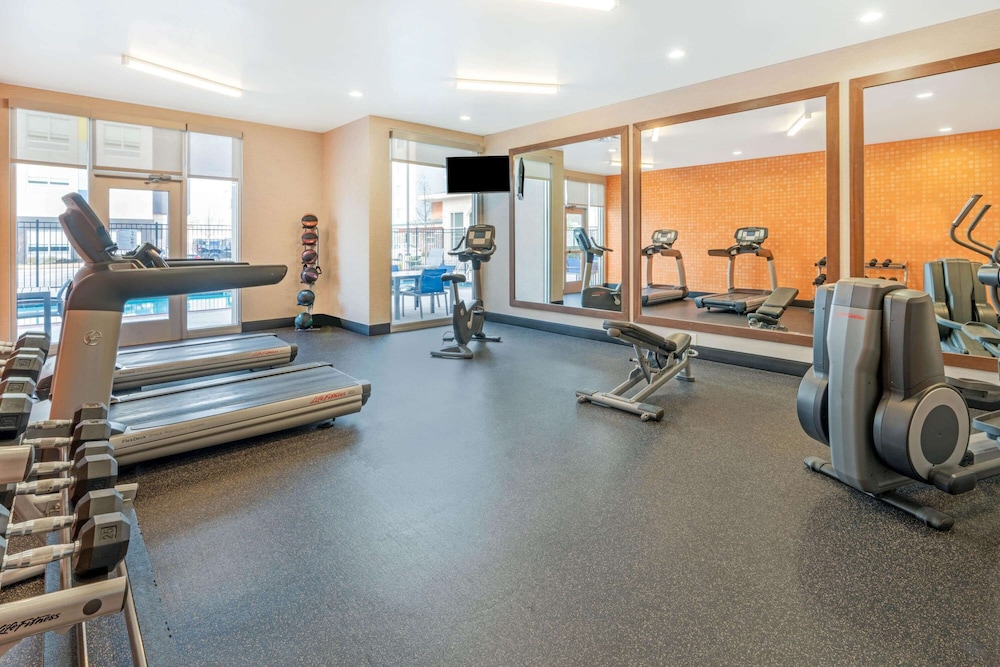 La Quinta Inn & Suites by Wyndham Oklahoma City Airport 26/50