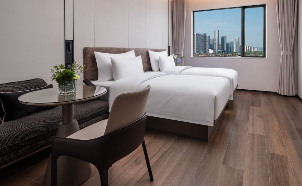 BYLAND WORLD HOTEL 30/50