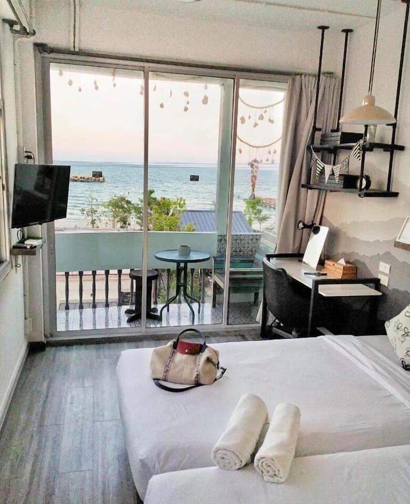 Jetty Huahin Hostel 57/77