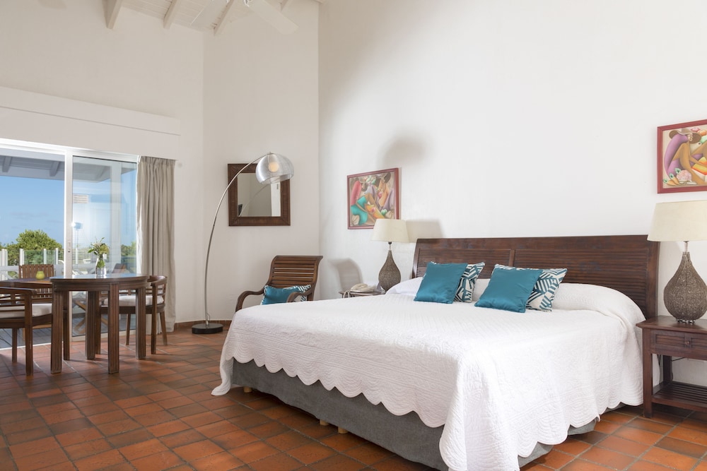 Esmeralda Resort 32/81