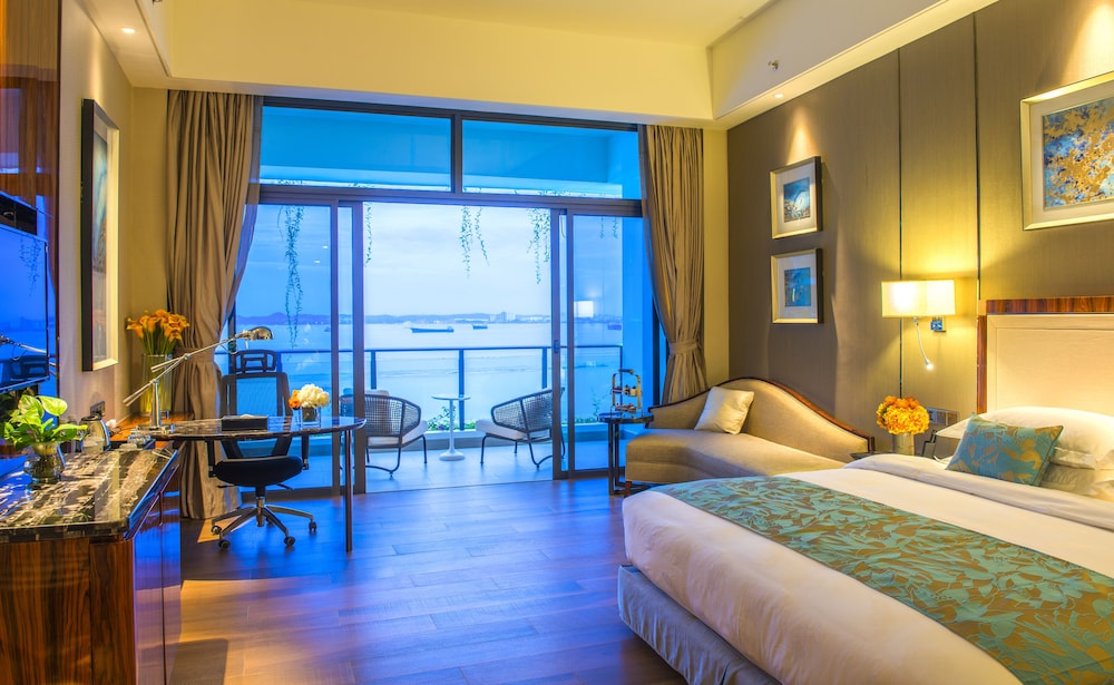 Forest City Marina Hotel 20/66