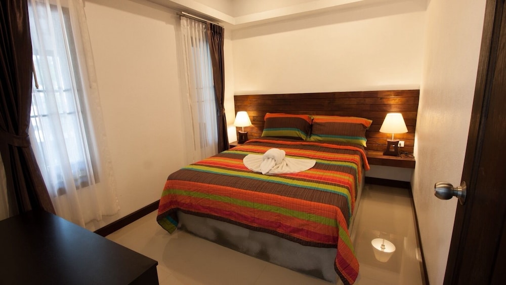 2 BEDROOMS, FAMILY