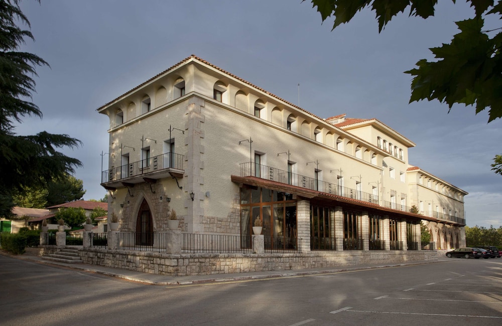 Parador De Teruel 2/28