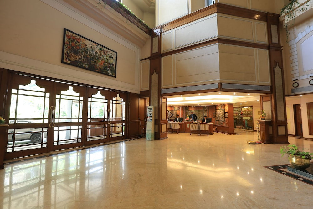 Lobby at The Chancery, BANGALORE