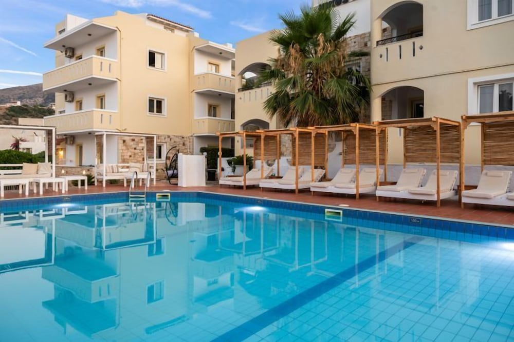 Nikos Apartments 15/76
