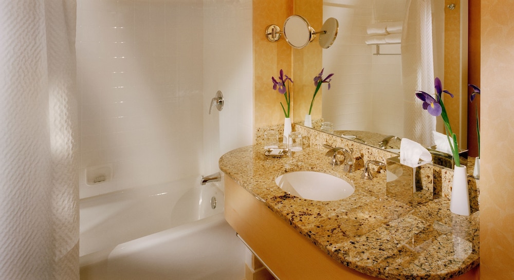 Orchard Garden Hotel 50/50