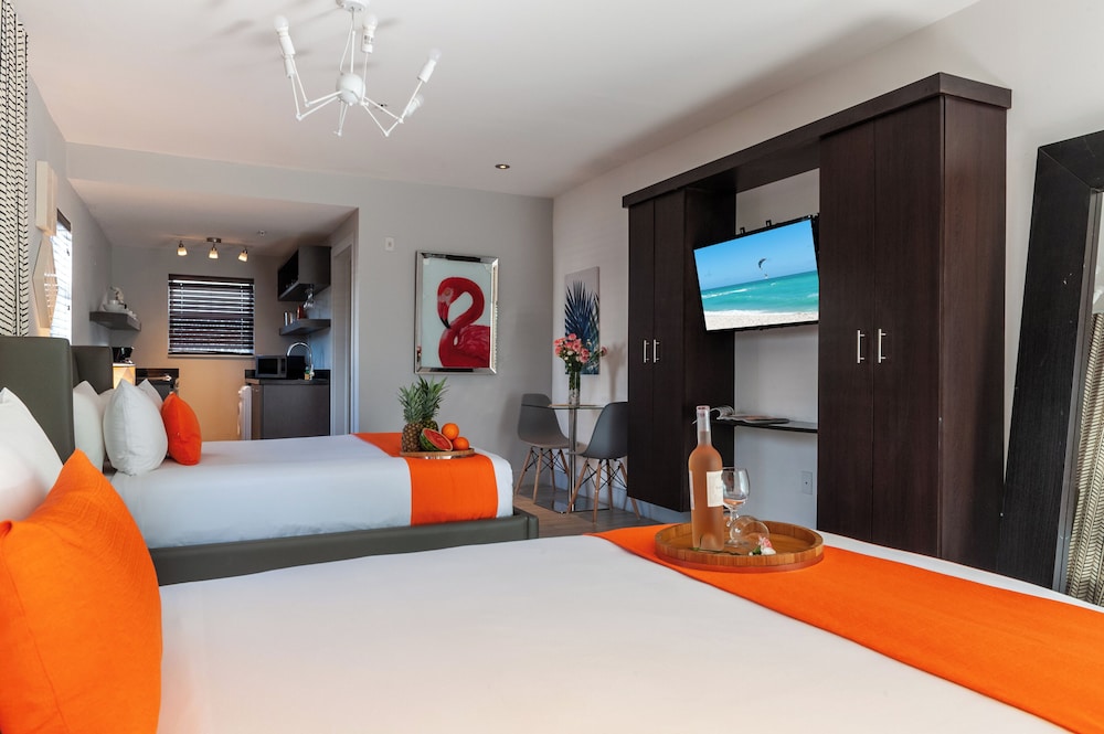 Seaside All Suites Hotel 4/27