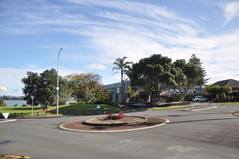 Ocean Breeze Hotel Takapuna 32/41