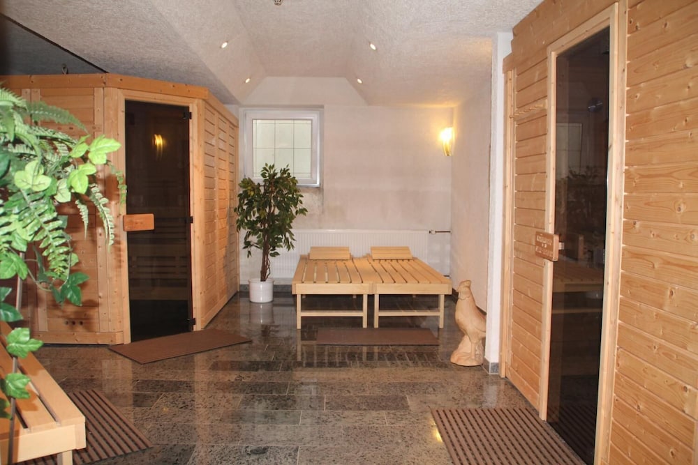 HOTEL RIESENJunior by Trip Inn 21/33