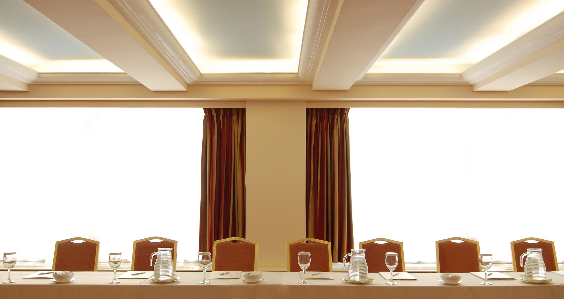 Athens Atrium Hotel 38/39