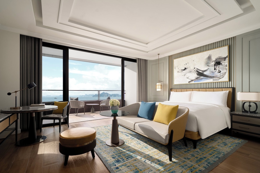 Classic, King Bed, Hong Bay View