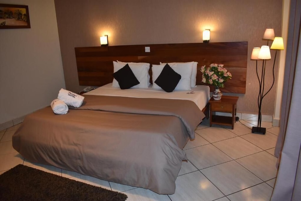 Paloma Hotel Ring Road Central 9/56