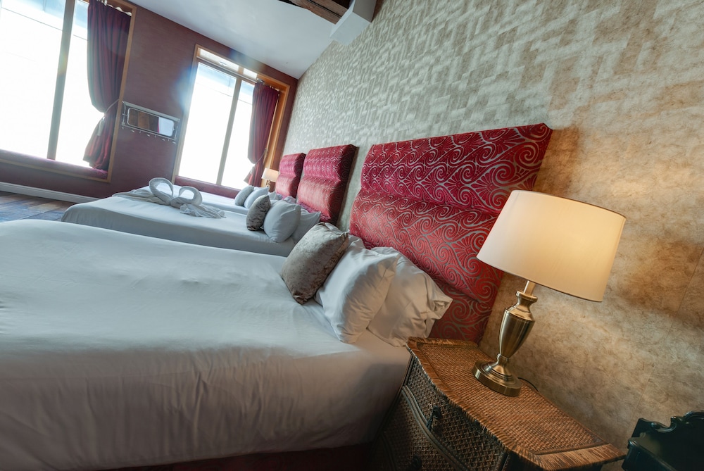 Signature Living Apart Hotel 45/57