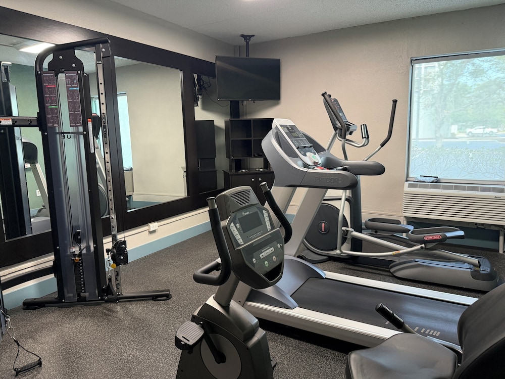 Wingate by Wyndham Jacksonville FL 35/57