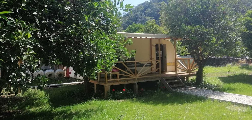 Kara Kedi Beach Bungalow 40/50