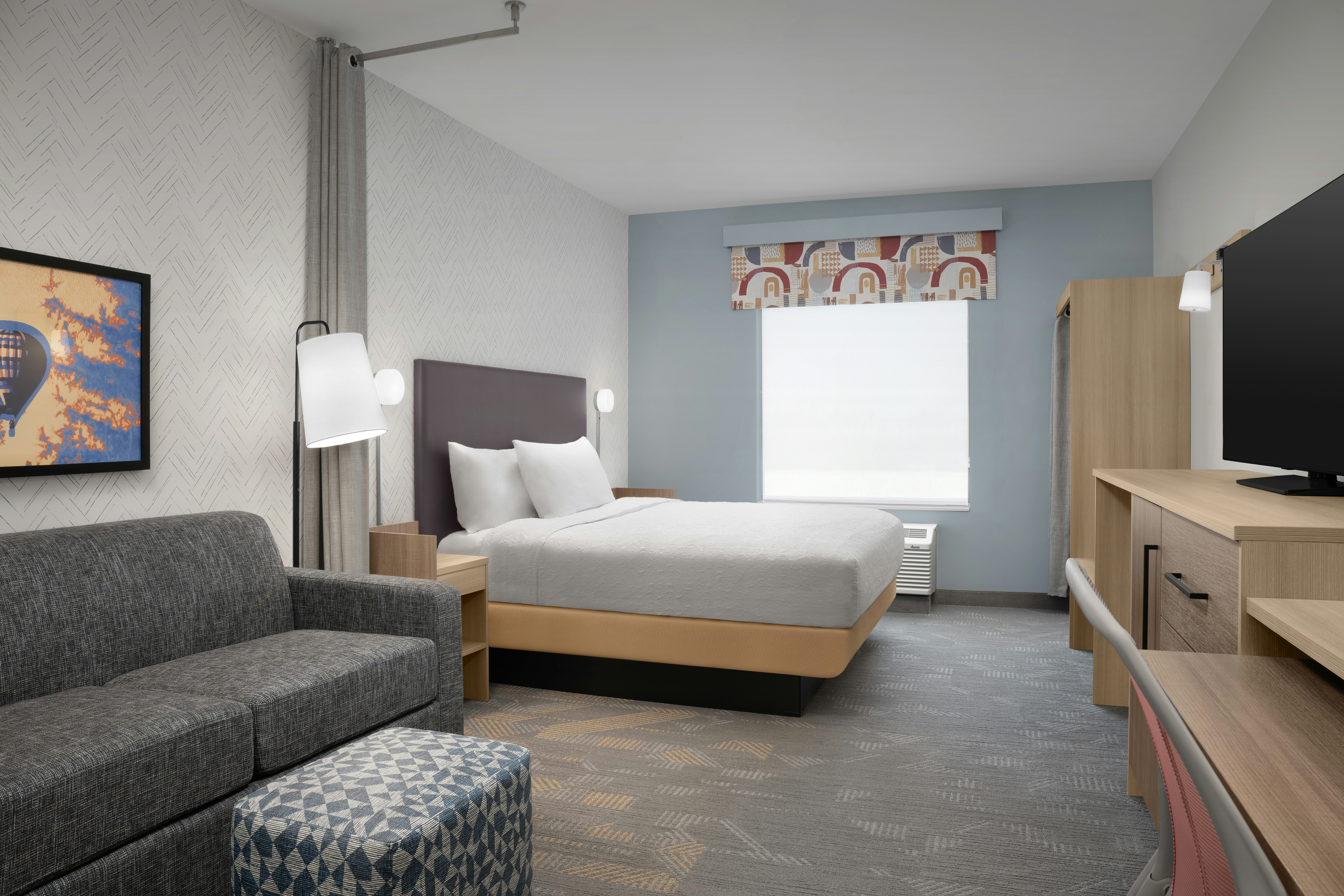 STUDIO, SUITE, KING BED