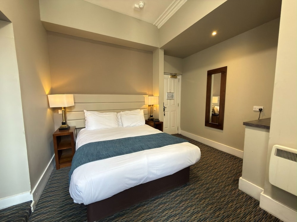 Standard, Double or Twin Bed