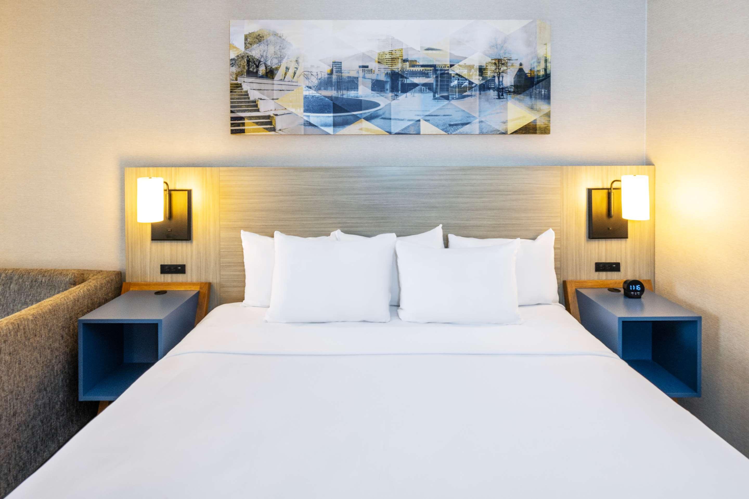 غرفة بسرير كينج لذوي الإعاقة، Comfort Inn Corner Brook 8/9