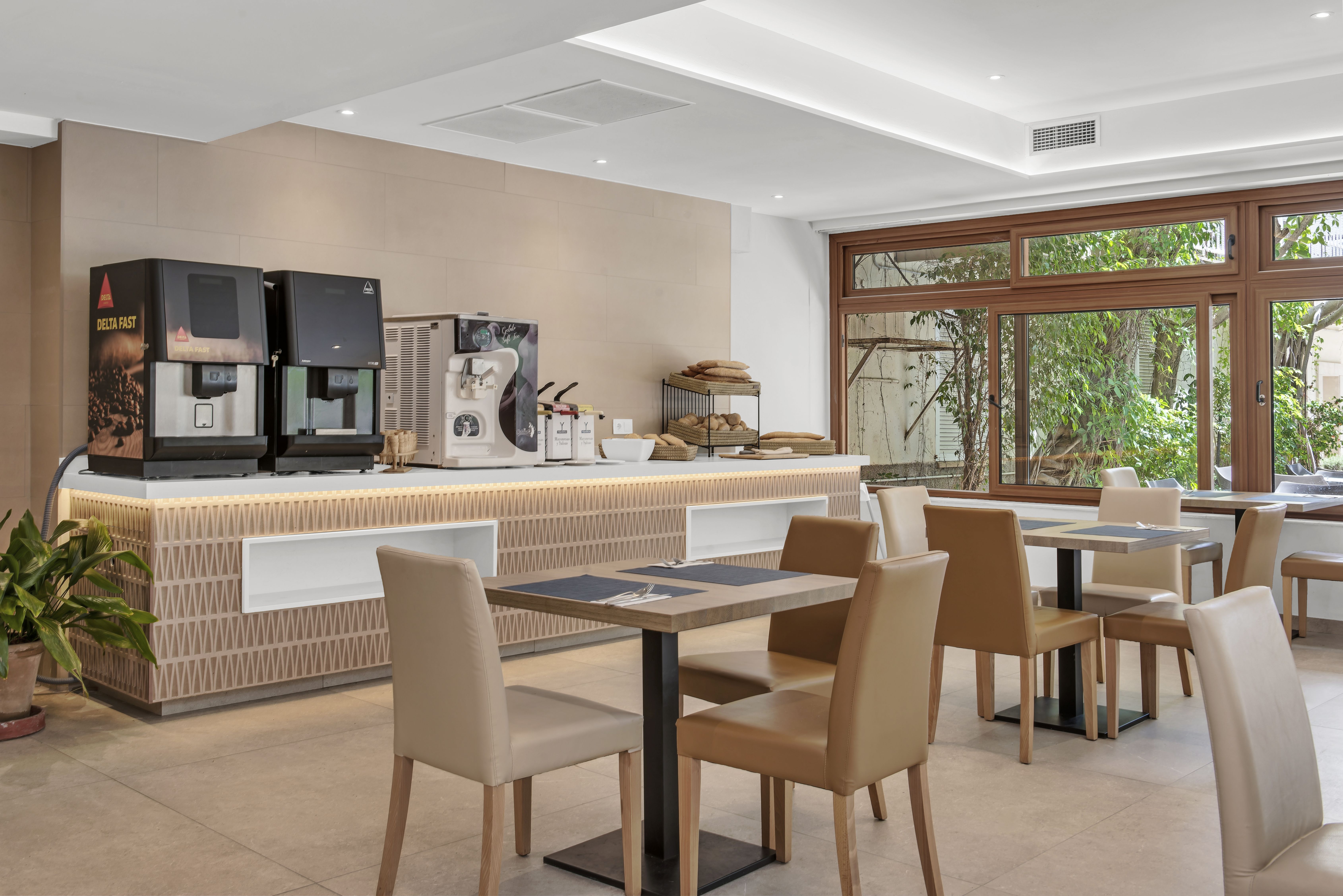 Hotel Castell Dels Hams 34/50