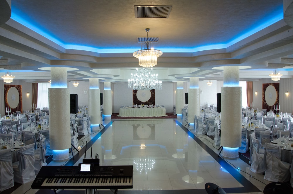 HOTEL CRAIOVITA 25/50