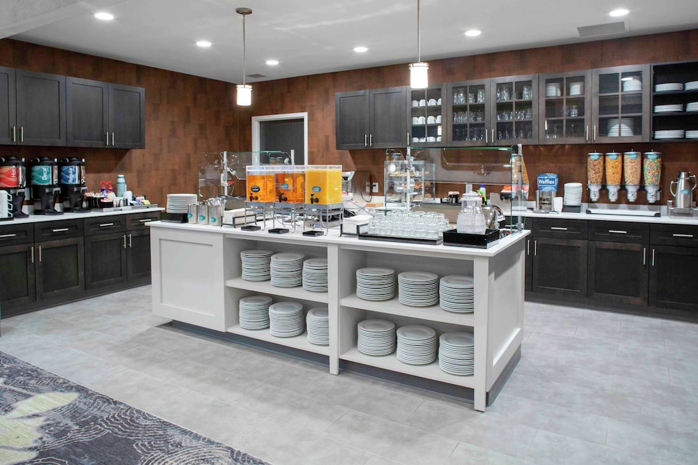 Homewood Suites By Hilton Lansing Eastwood 30/40