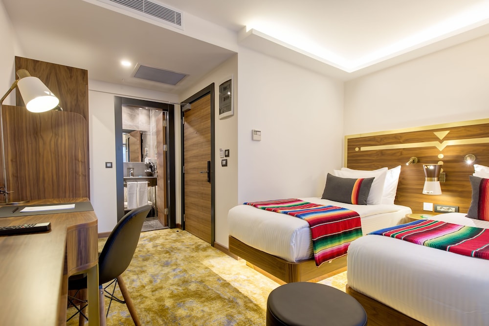 Hay Hotel Alsancak 12/50