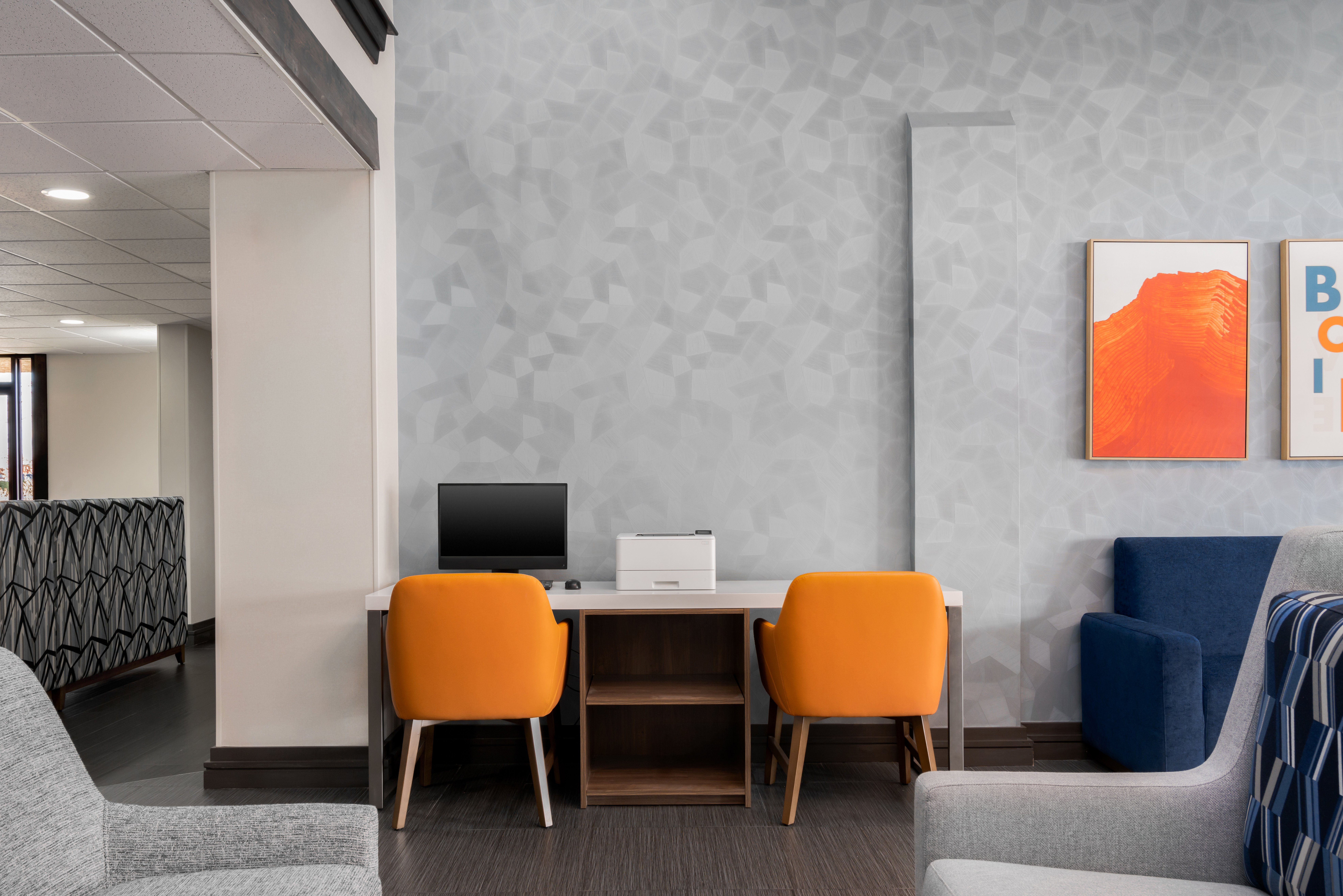 Holiday Inn Express Hotel Suites Bentonville 63/68