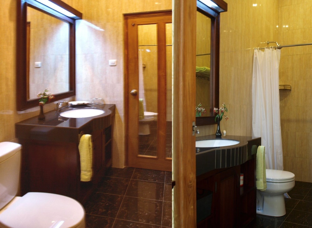 The Gecho Inn Town 45/46