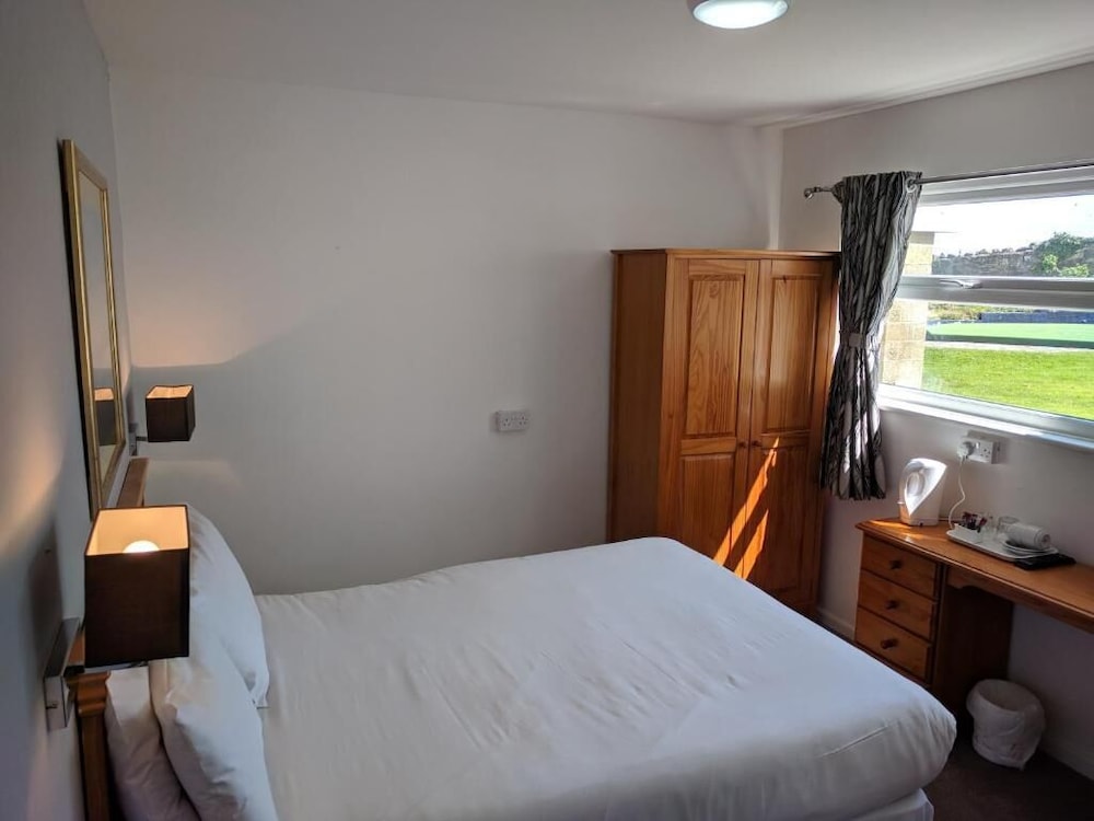 OYO Mayfair Hotel Isle of Wight 22/60