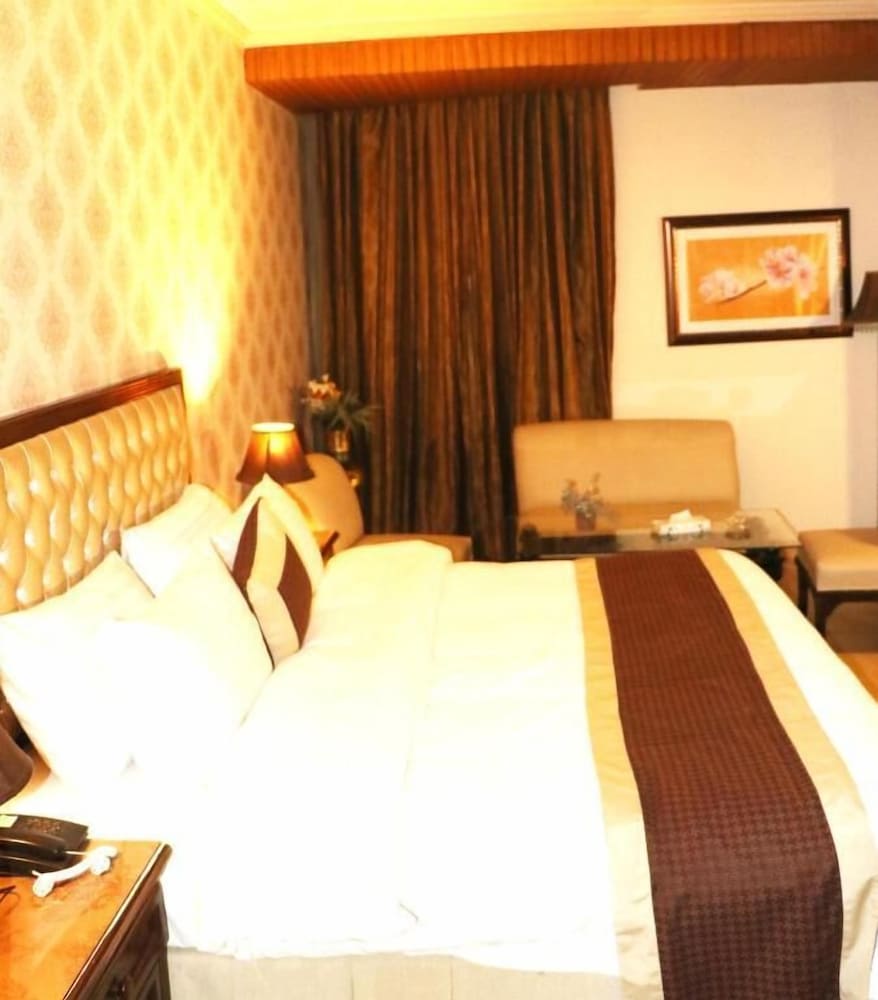 Shalimar Tower Hotel Lahore 35/50