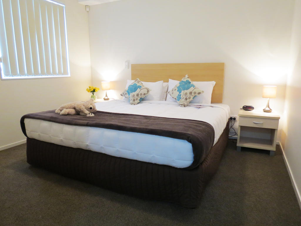 1 BEDROOM, APARTMENT
