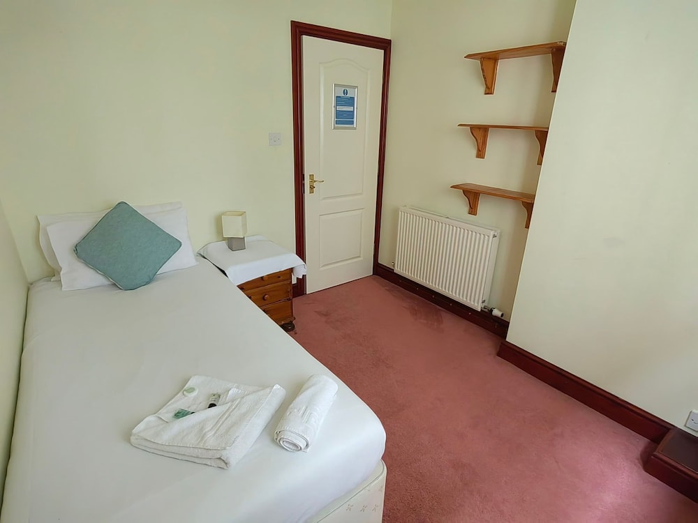 Cardigan Bay Guest House 22/50