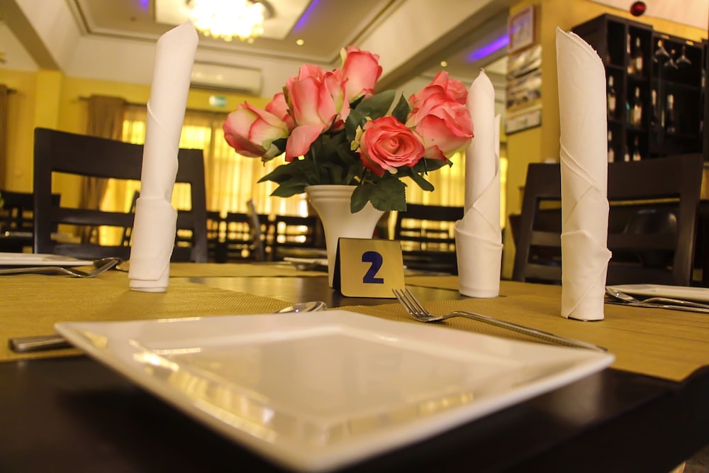 Banex Hotel And Suites 37/50