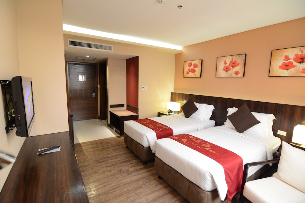 Ramada by Wyndham Manila Central 7/43