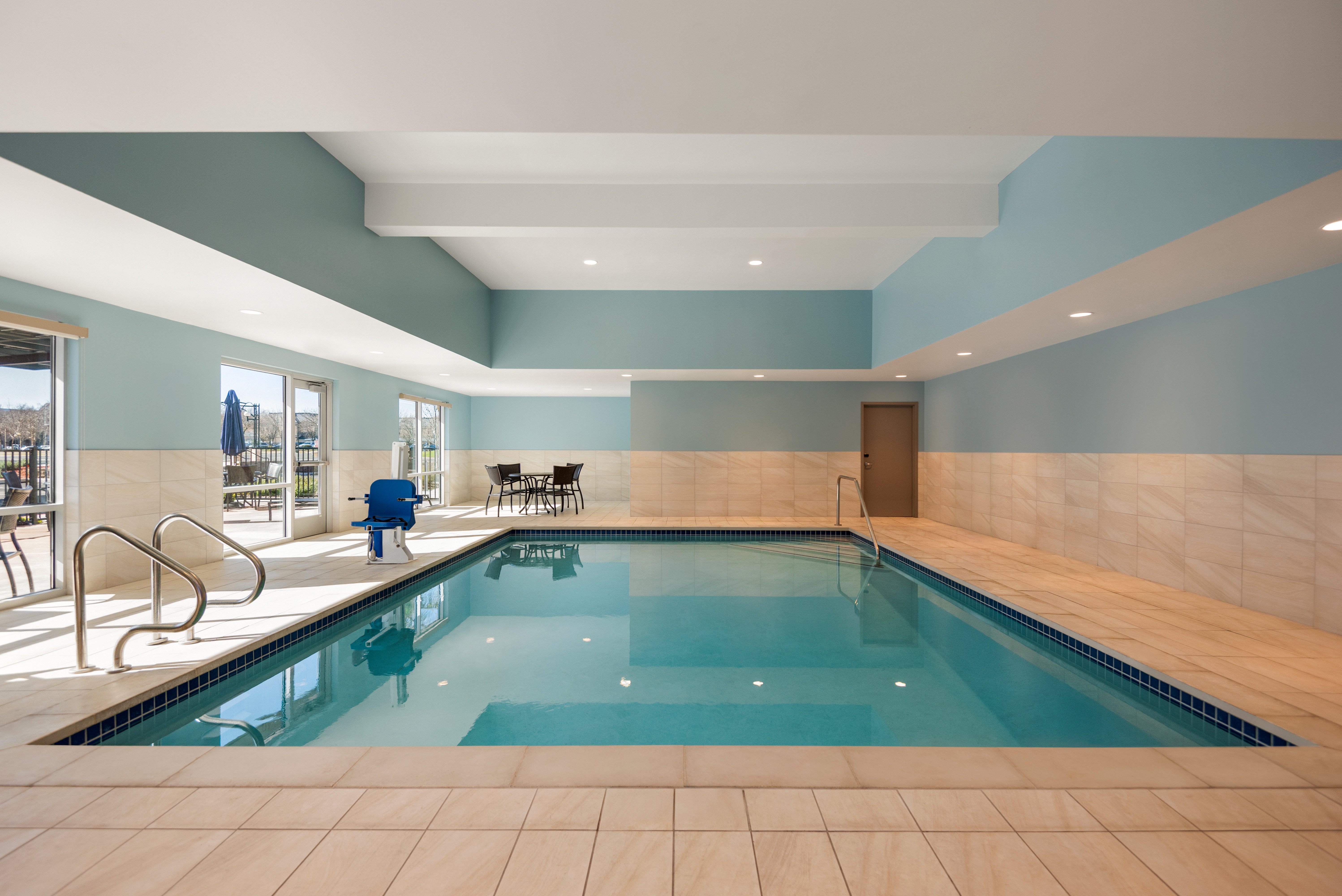Holiday Inn Express & Suites Yuba City - Marysville 23/38