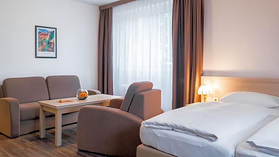 AIR HOTEL WARTBURG 14/36