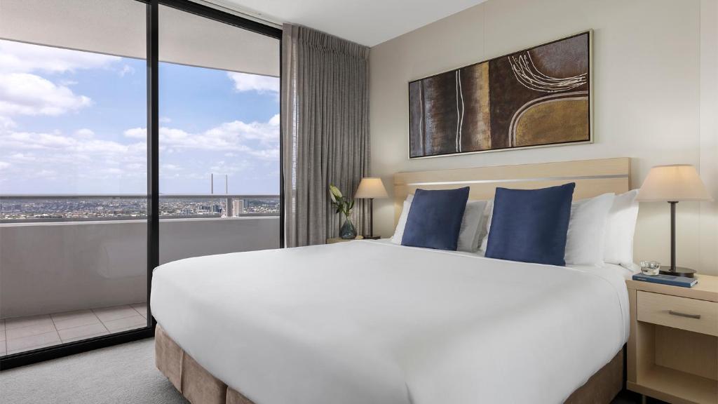 2 Bedroom Executive River View