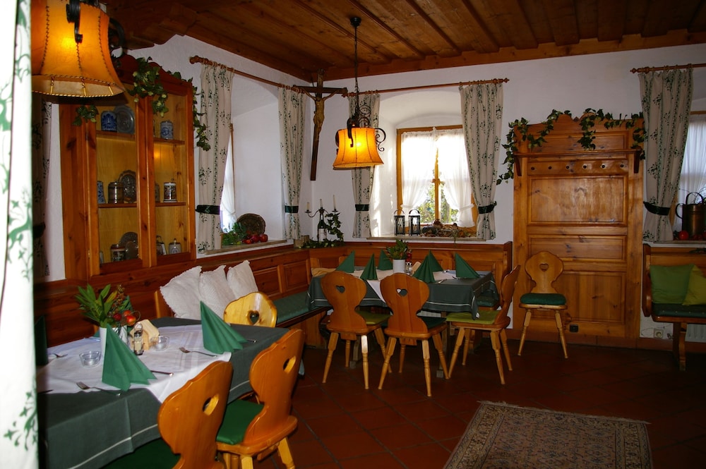 Landgasthof Goldener Pflug 37/54