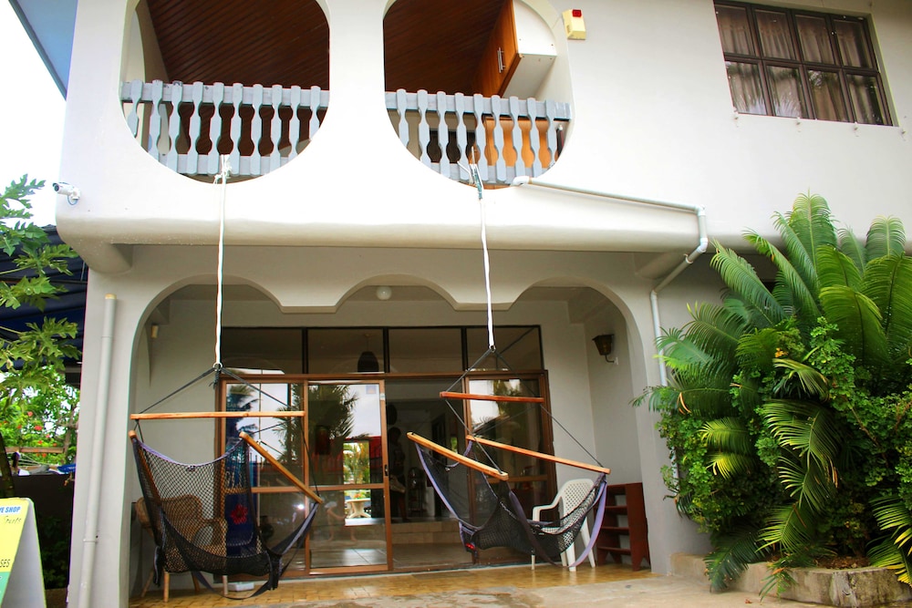 Bluewater Lodge - Hostel 1/39