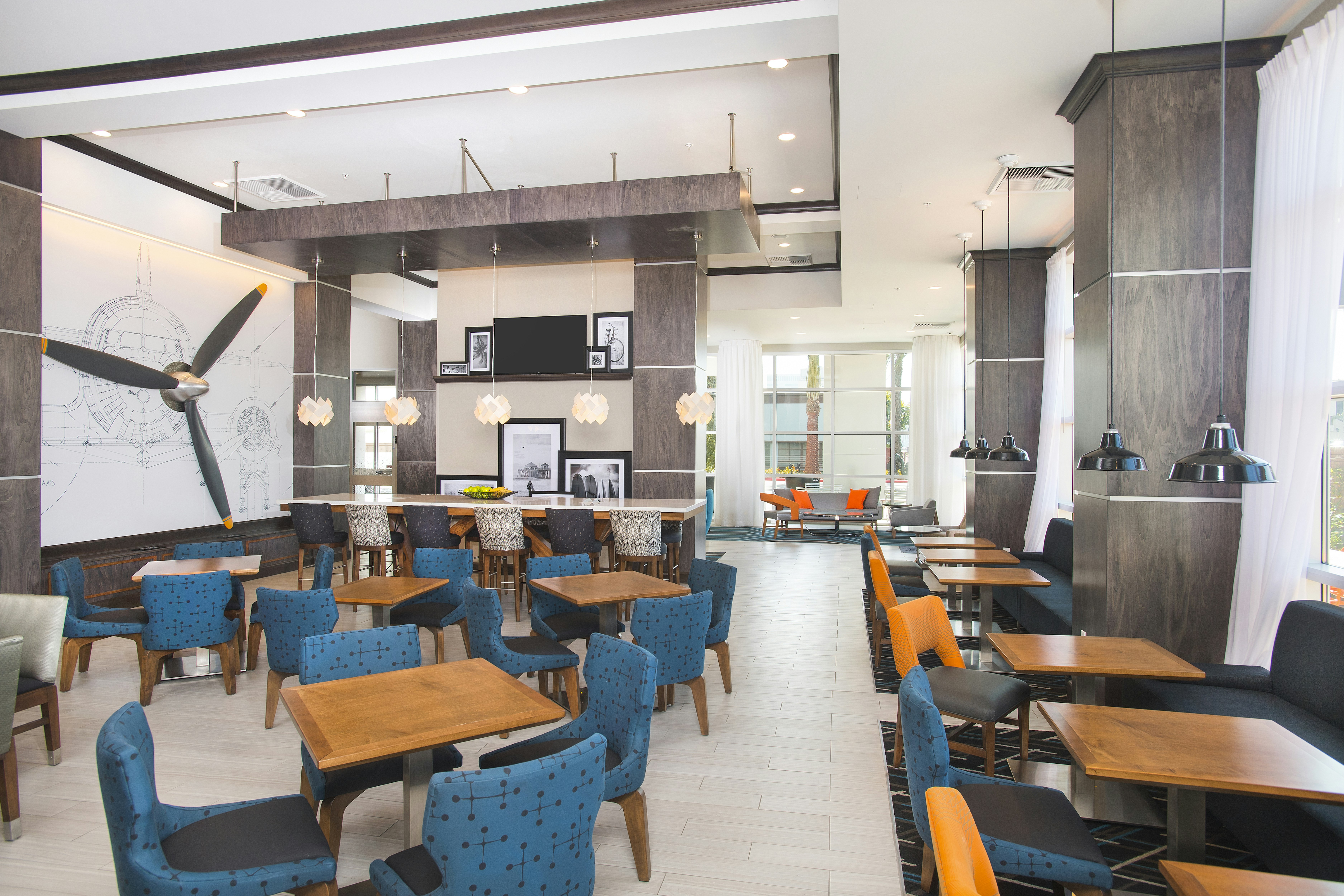 Hampton Inn Suites Lax el Segundo 40/61