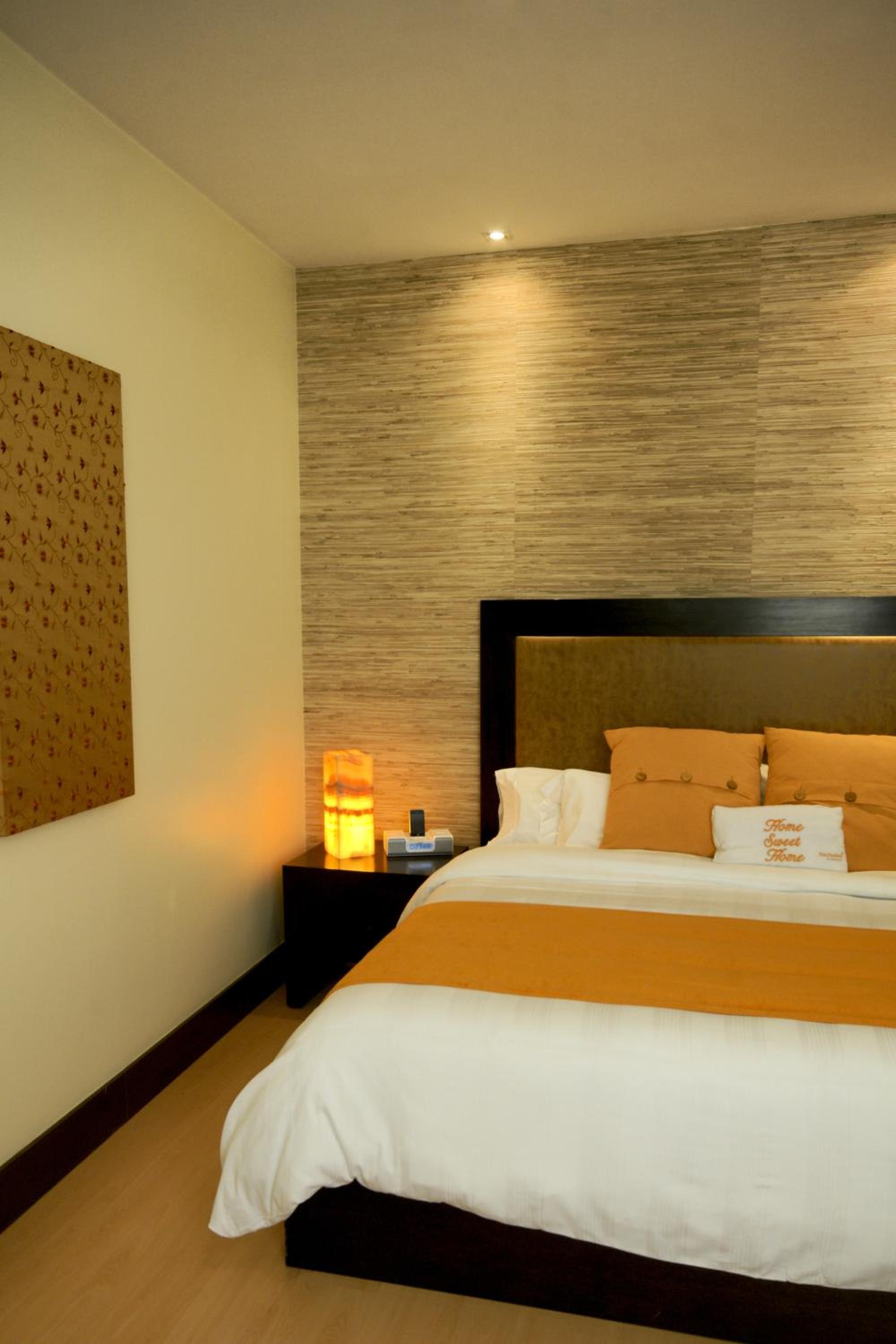 2 Bedrooms, Apartment