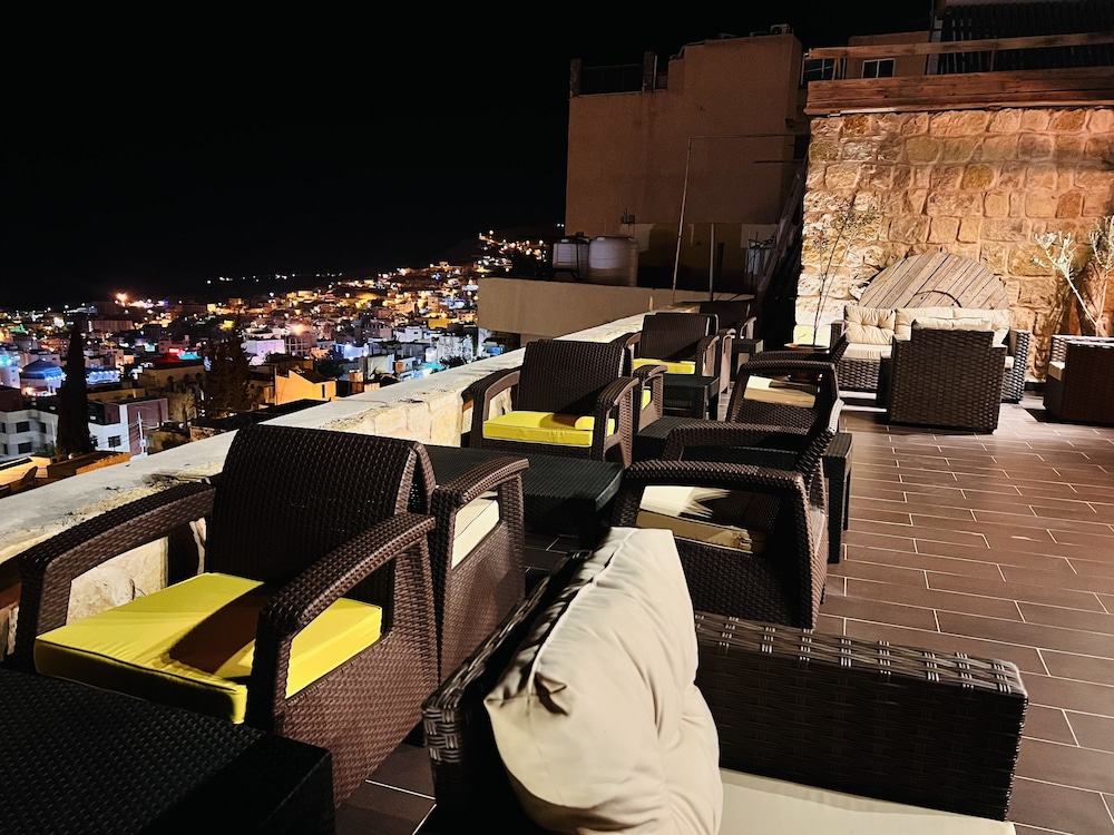 Ata Ali Hotel 19/28