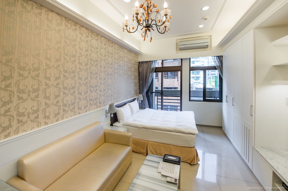 CH Service Apartment 17/48