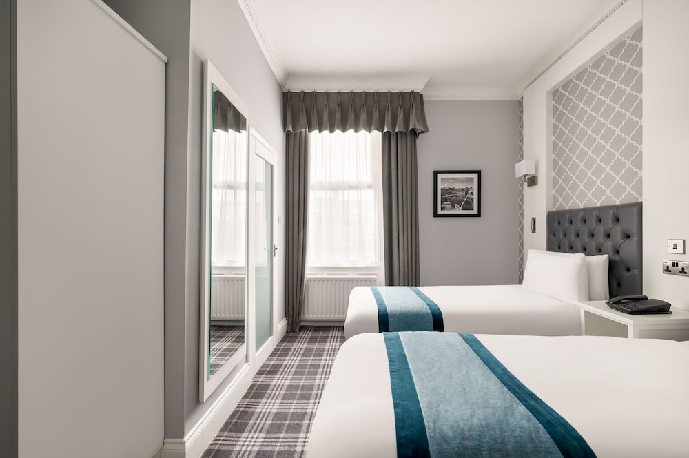 Cairn Hotel Newcastle Upon Tyne 27/69