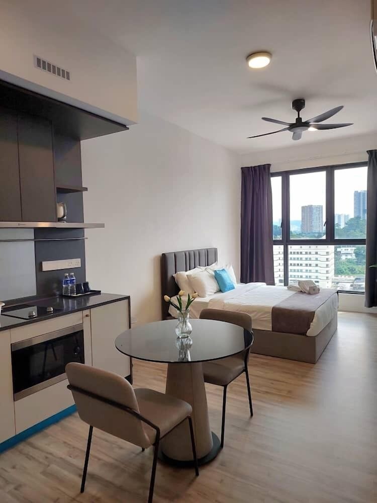 Millers Square by MyKey Global 24/59