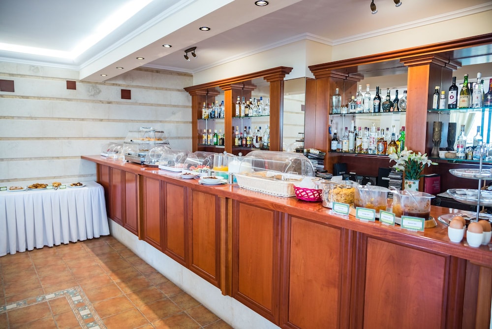 Andreolas Luxury Suites 56/72