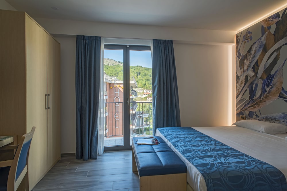 Hotel Terme Capasso 23/61