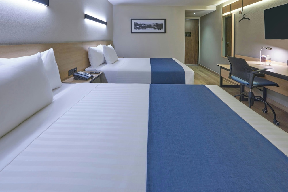 City Express by Marriott Tijuana El Florido 12/42
