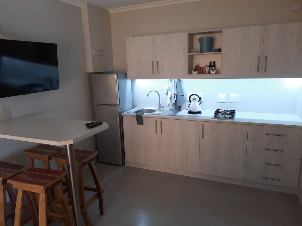 Lavender Manor Guest Lodge 17/50